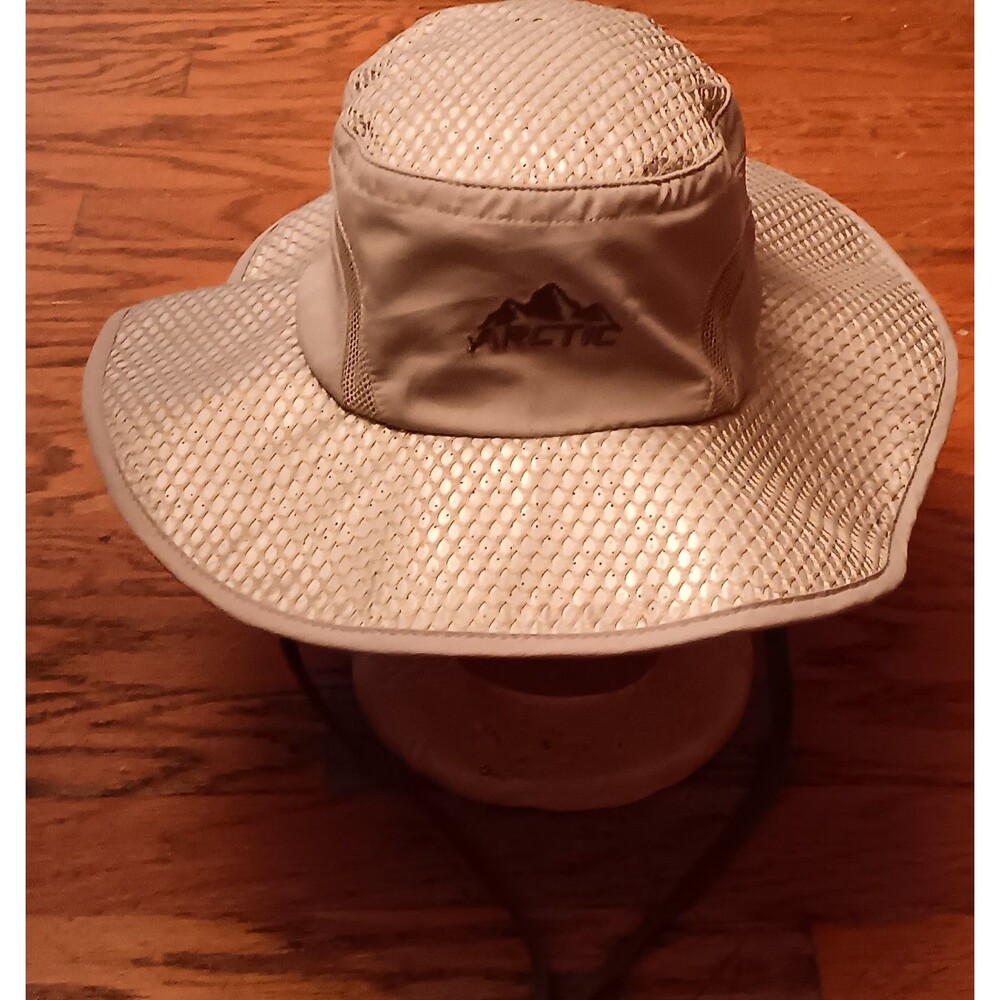 Artic air hat
